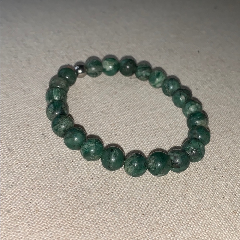Green Stone - Picture 2 of 2